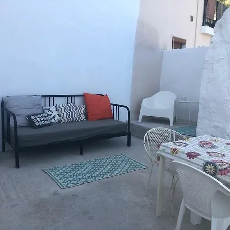 House With A View *
